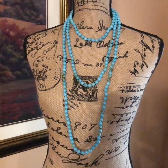 Unknown Jewelry - Gorgeous turquoise beaded necklace